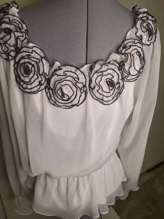 Liliana Tops - Liliana White Chiffon Top Off The Shoulder W/Black Outlined Rosetts Size XL